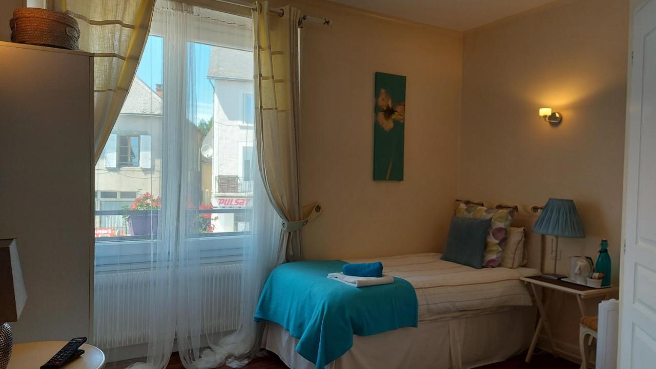 Le 7 Pompadour Hotell Arnac-Pompadour Exteriör bild