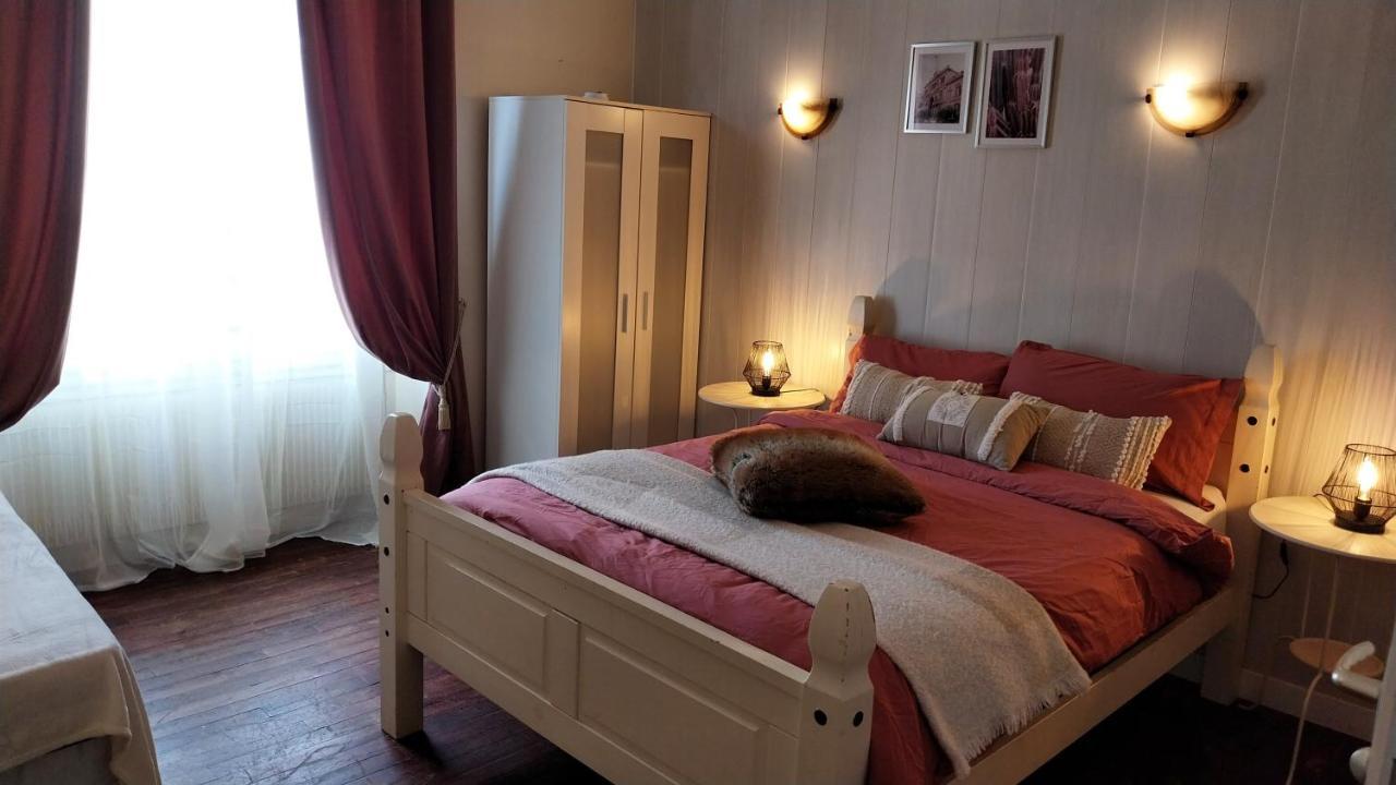 Le 7 Pompadour Hotell Arnac-Pompadour Exteriör bild